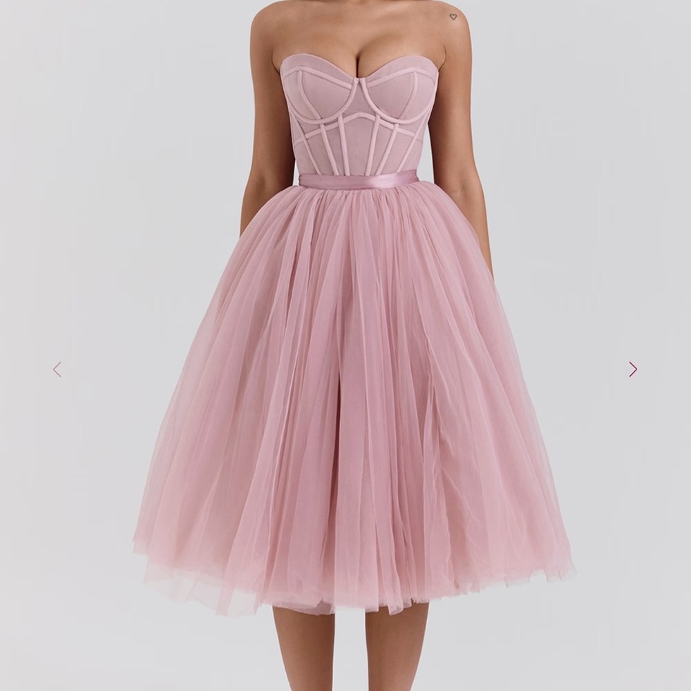 Worn once very carefully, House of CB Darling Dress size Small in Pink